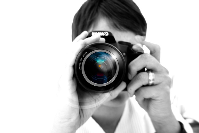 Comment s’appelle l’image qu’internet renvoie d’une personne ?